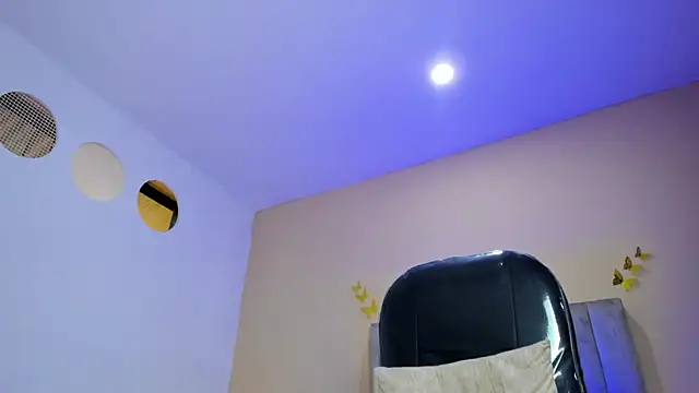 Nascary_Fox webcam