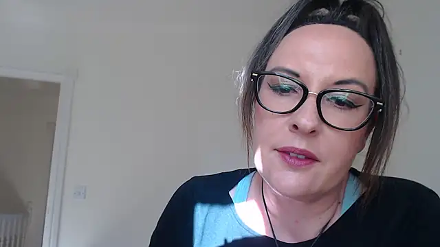 Humiliatrixxxx webcam