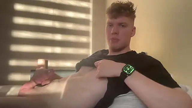 sexybooii6968 webcam