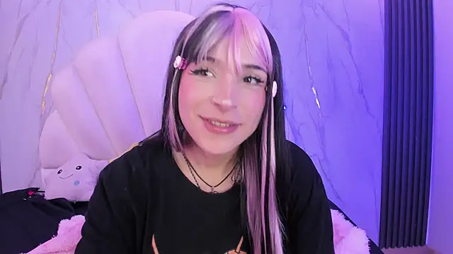 AliiceWonderland_ webcam