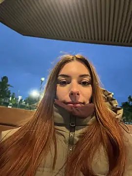 Amelie_Crosby webcam