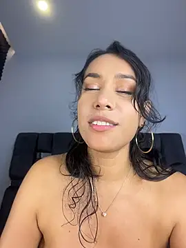 pilarjones 