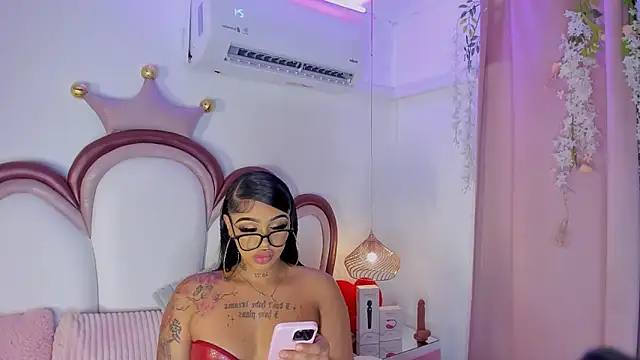 Mia_Jansen webcam