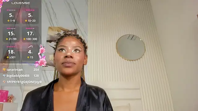 Afro_Luna webcam