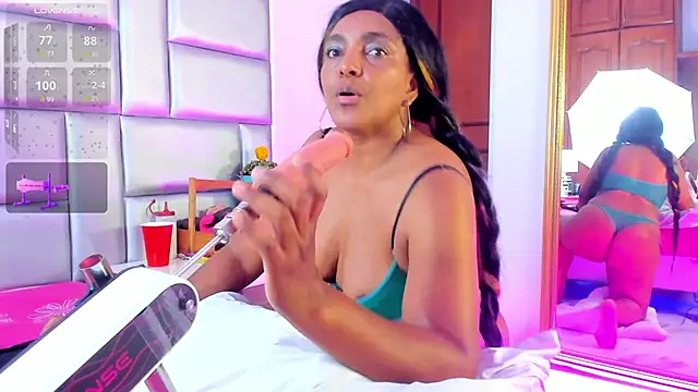 LovelyNickii webcam