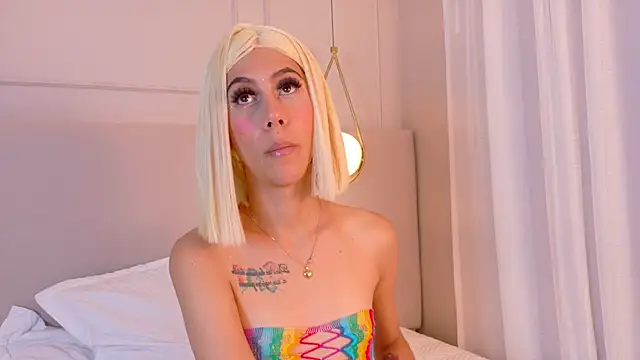 ZoeyPetit webcam