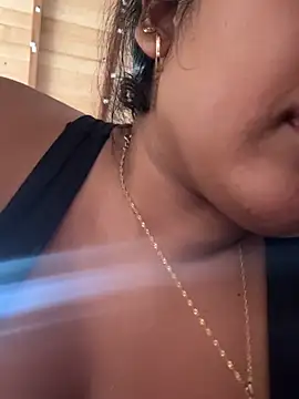 emmyjhonson07 webcam