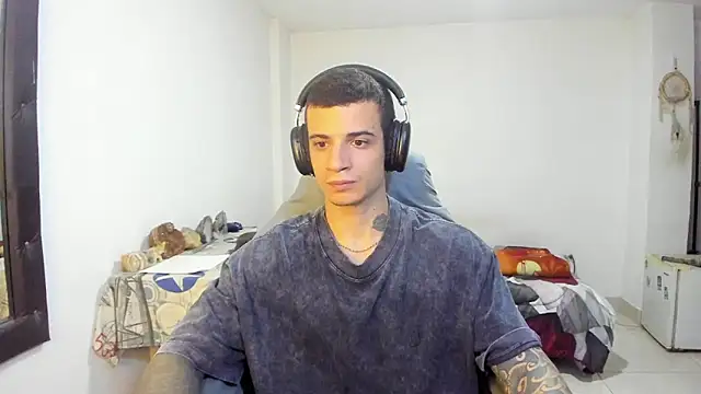 Balo_lovers webcam