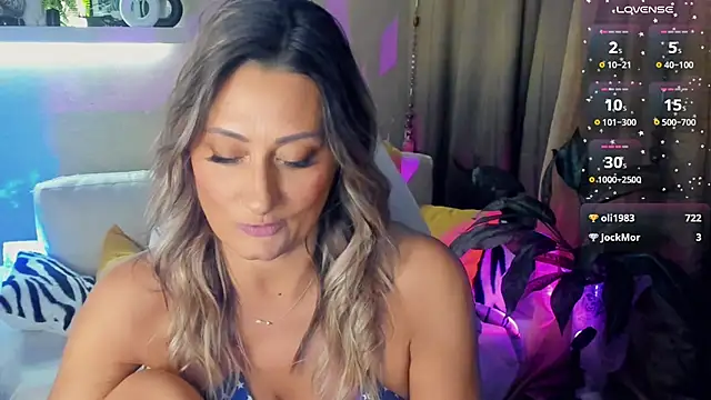SarahAlluring webcam