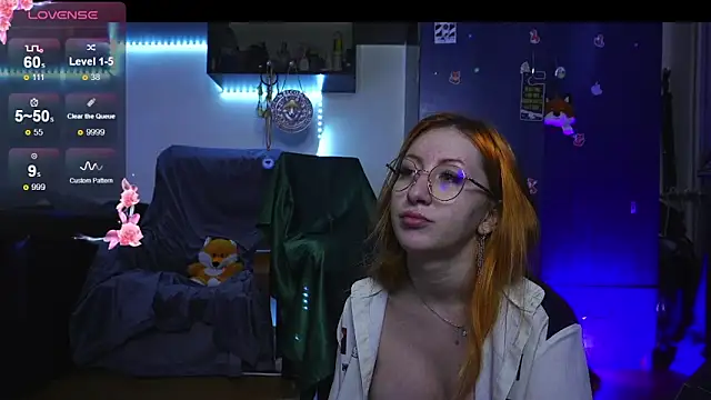 DaddysLittleSlutfox webcam