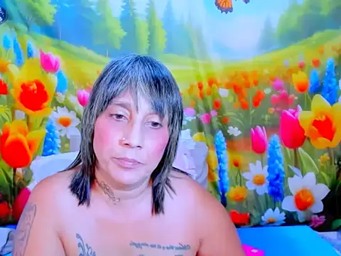 indianroxy webcam