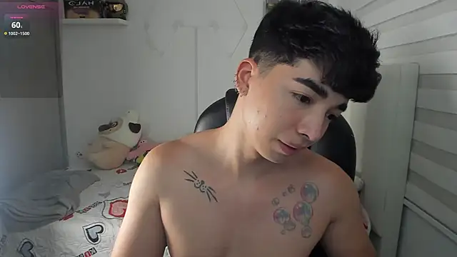santy7v7 webcam