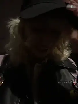 RonnieKiss
