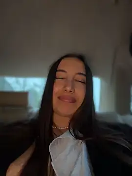 ICrazyOneIRL webcam