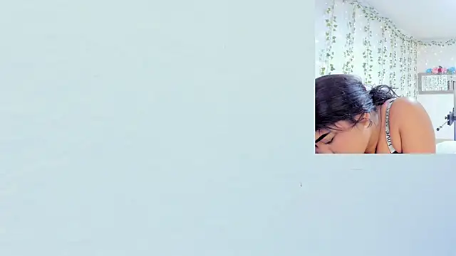 Ashley__Jones__ webcam