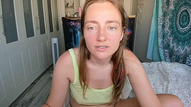 LiaSasha webcam