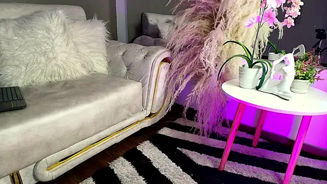 Zoee_8 webcam
