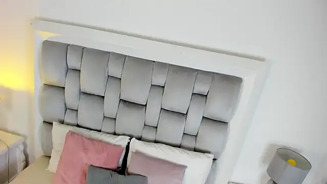 sofia__thompson webcam