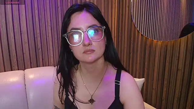 AnnyBonne9 webcam