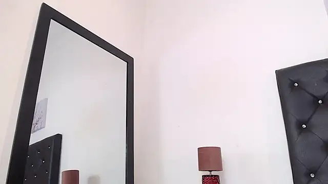 MidnightBella_ webcam