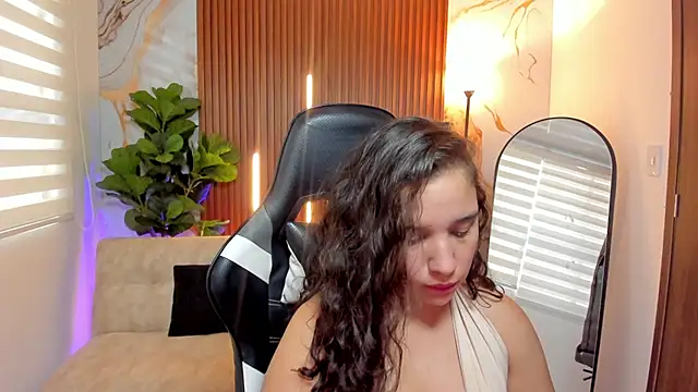 Ela_Maxwell_ webcam