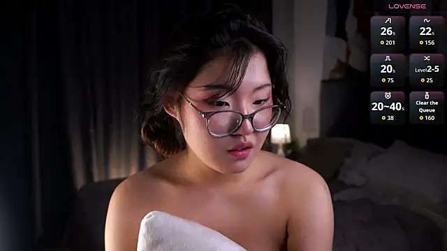 NelleMihalko live sex cam