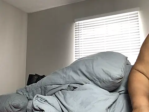 Badgirlbrittt webcam