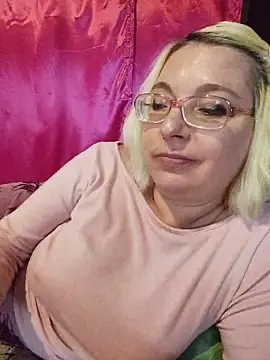 VikaKing webcam