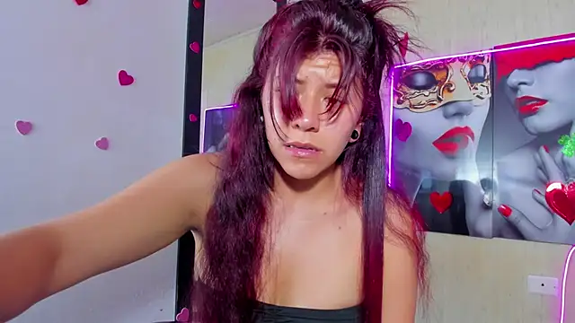 Raven_Rouge_ webcam