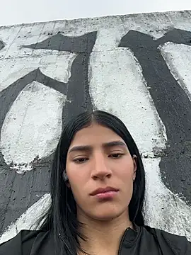 Ema_Rose_ webcam