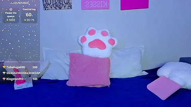 BlondieSummer webcam