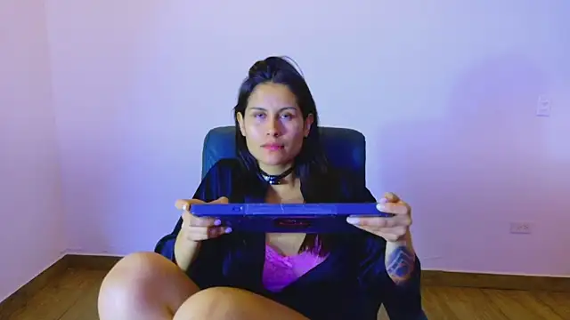 alanis_22 webcam