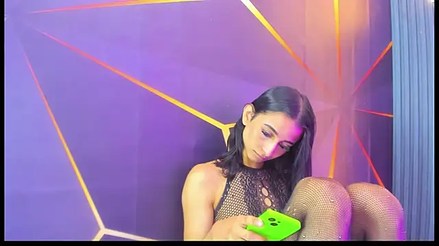 Miss_Isa_ webcam