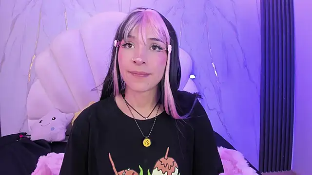 AliiceWonderland_ webcam