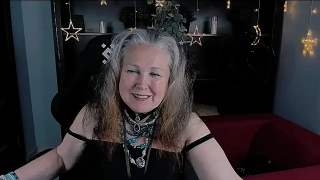 LilaMaharani webcam