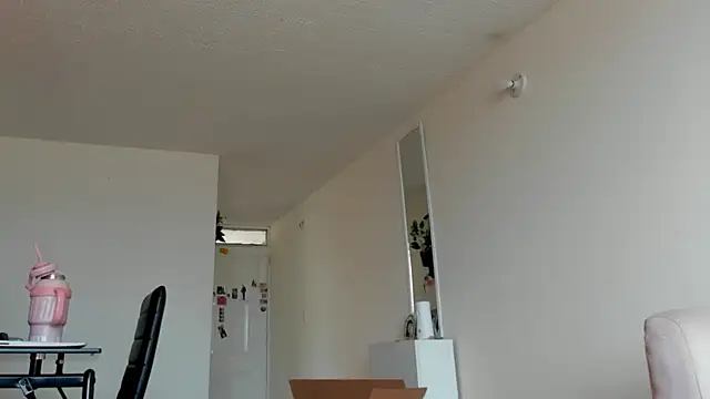 LilyGarcia webcam