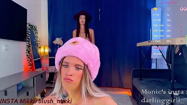 mikkixmeow webcam