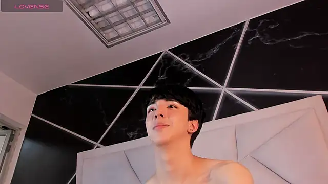 Quma86 - Male webcam sex chat