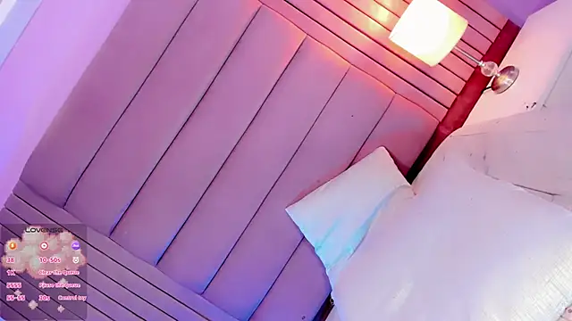 Camille_deluxe webcam