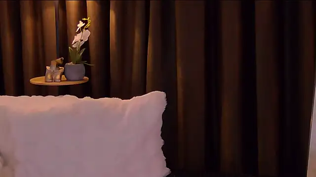 TinaHarley webcam