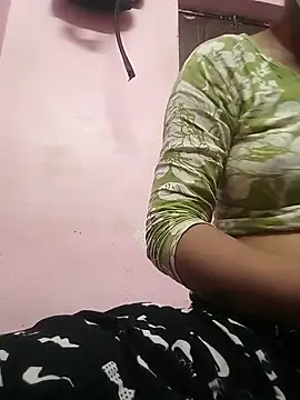 Hot_tin74 webcam
