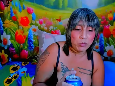 indianroxy webcam