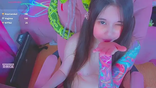 Lolisuccub webcam