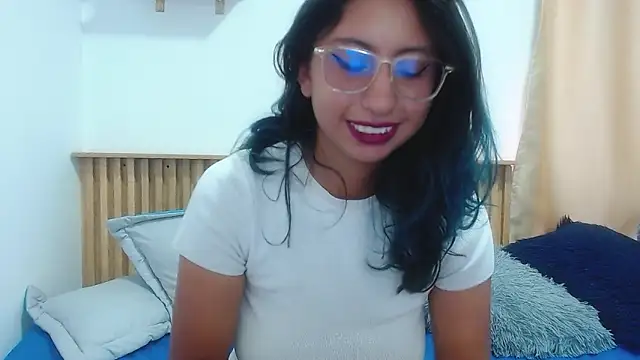 Violet_2003 webcam
