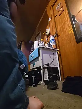 UncutHammer69 webcam