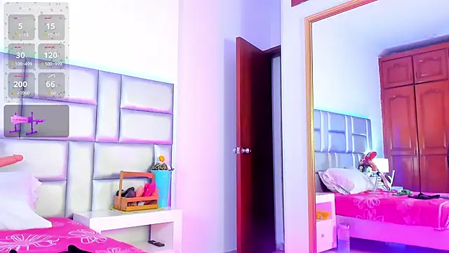 LovelyNickii webcam