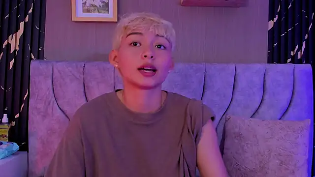 tefi_meow_ webcam