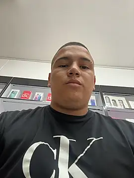 Patricio_02 Live Webcam on Stripchat