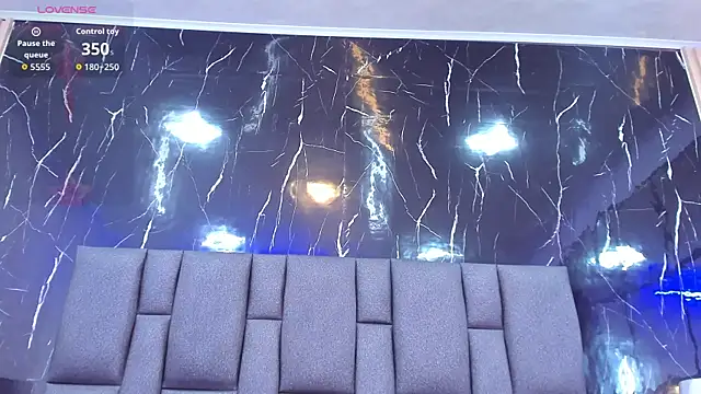 BustyGlow webcam