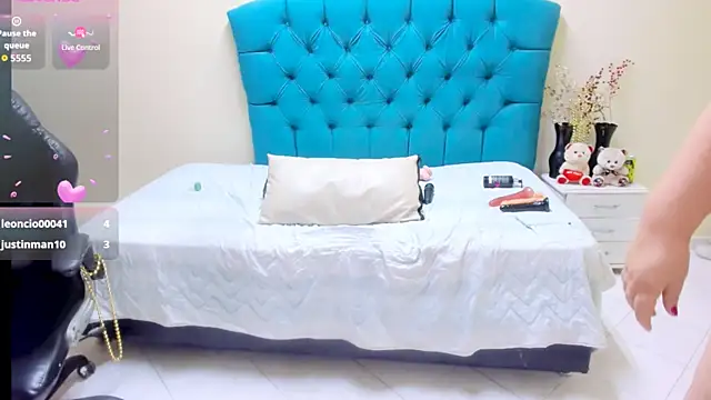Nayla_Garner webcam